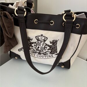 Juicy Couture scottie daydreamer bag